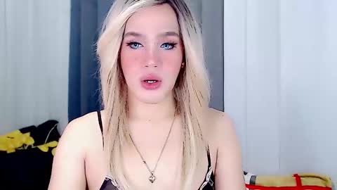Snapshot of arianne_xoxo777 chatting on March 2, 2025, 8:27 am ARIANNE CUMS  online show from March 2, 2025, 8:27 am