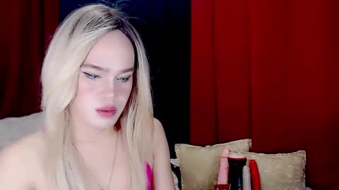Snapshot of arianne_xoxo777 chatting on October 25, 2025, 8:33 am ARIANNE CUMS  online show from October 25, 2025, 8:33 am