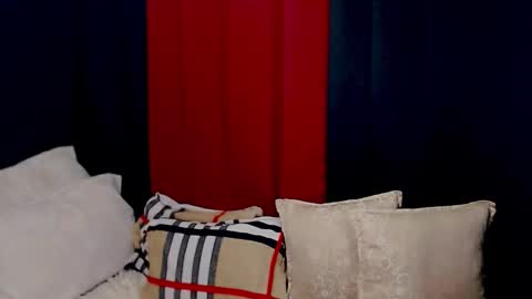 ARIANNE CUMS  online show from October 27, 2025, 5:22 am