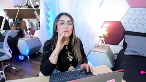 aria online show from May 23, 2026, 4:44 pm