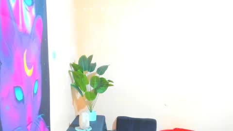 VAL online show from February 7, 2025, 1:47 am