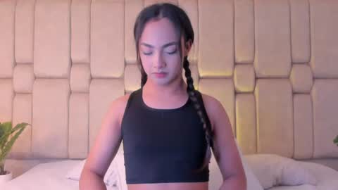 Snapshot of aribloom7 chatting on July 12, 2026, 8:00 pm Welcome to Ari room online show from July 12, 2026, 8:00 pm