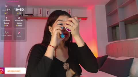  Ari Just Ari online show from April 18, 2026, 8:09 pm