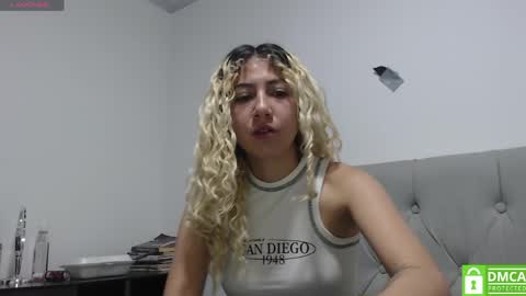 Ari Bunnie  online show from May 26, 2026, 8:32 am
