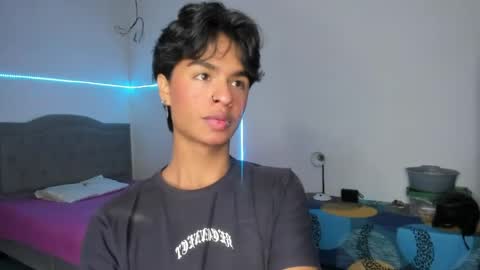 ariel_adan online show from June 9, 2026, 12:22 am