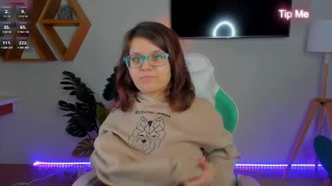 Snapshot of ariell_mini chatting on April 27, 2026, 5:38 am Ariell Mini online show from April 27, 2026, 5:38 am