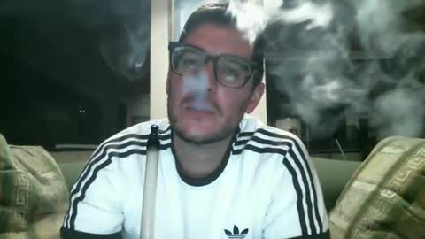 Snapshot of arielsinho chatting on February 17, 2026, 2:41 am Anon online show from February 17, 2026, 2:41 am