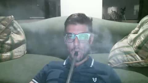 Snapshot of arielsinho chatting on April 7, 2026, 4:35 am Anon online show from April 7, 2026, 4:35 am