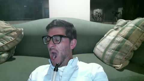 Snapshot of arielsinho chatting on May 30, 2026, 6:10 am Anon online show from May 30, 2026, 6:10 am