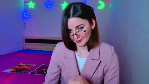 arielstonks_lovee online show from December 6, 2024, 6:48 am