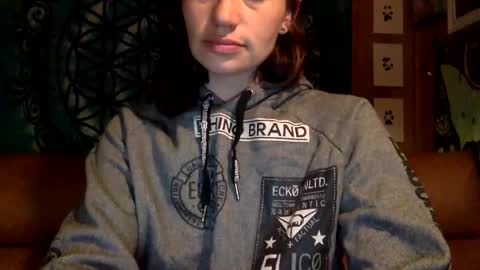 Snapshot of arielwyld chatting on December 22, 2024, 11:09 pm ariel  colin when hes here online show from December 22, 2024, 11:09 pm