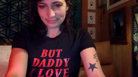 Snapshot of arielwyld chatting on January 11, 2025, 3:34 am ariel  colin when hes here online show from January 11, 2025, 3:34 am