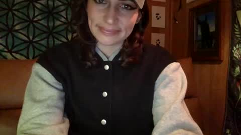 Snapshot of arielwyld chatting on January 18, 2025, 11:00 pm ariel  colin when hes here online show from January 18, 2025, 11:00 pm