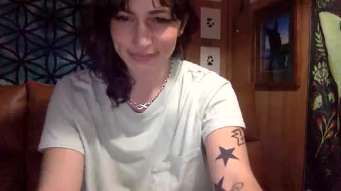 Snapshot of arielwyld chatting on February 16, 2025, 3:16 pm ariel  colin when hes here online show from February 16, 2025, 3:16 pm