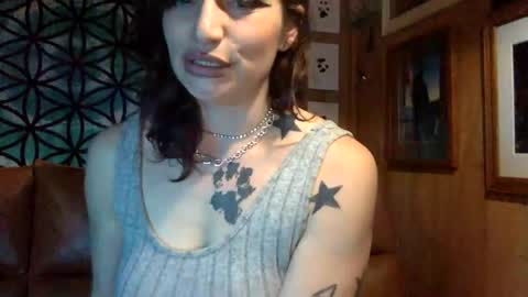 Snapshot of arielwyld chatting on March 6, 2025, 3:13 am ariel  colin when hes here online show from March 6, 2025, 3:13 am