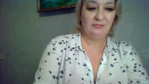 Snapshot of arielxloveresss chatting on November 23, 2025, 9:20 am ArielXLoveresss online show from November 23, 2025, 9:20 am