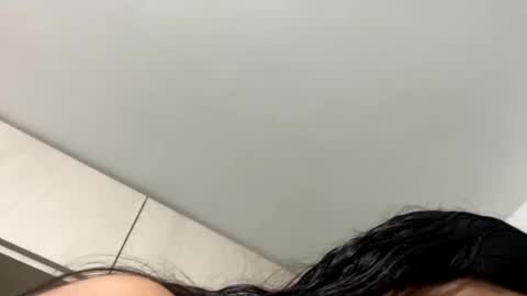 aries_plays online show from November 25, 2025, 12:32 am