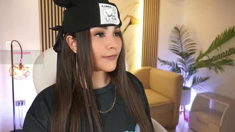 Arigi Gomez online show from May 11, 2026, 4:04 pm