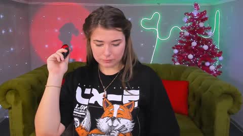 Ari online show from December 31, 2024, 3:31 pm