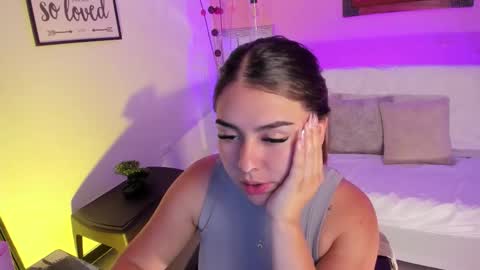  Arianna  online show from October 18, 2025, 4:19 pm