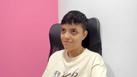 Aria  Cholee online show from March 27, 2026, 1:44 pm