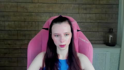 Arinakubrick online show from November 27, 2025, 4:25 am