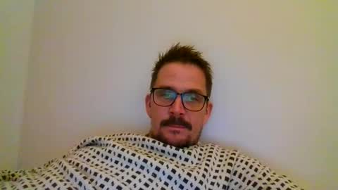 ariparikrigsmann online show from December 24, 2024, 10:39 pm