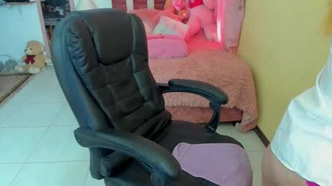 Snapshot of arisha_katy1 chatting on January 10, 2026, 9:52 pm arisha_katy1 online show from January 10, 2026, 9:52 pm