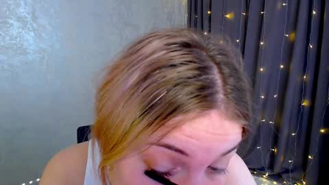 Arlana online show from February 4, 2026, 1:55 am