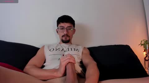 Arley Moren online show from March 19, 2026, 2:32 pm