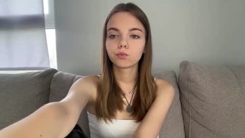 Lisa online show from July 4, 2026, 1:39 pm