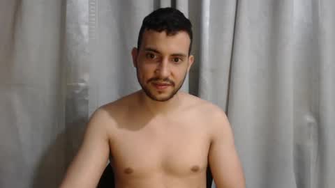 Snapshot of armando_2002 chatting on February 19, 2025, 2:12 am ARMANDO online show from February 19, 2025, 2:12 am