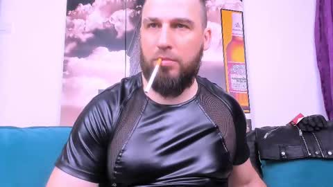 Snapshot of armandosteel chatting on February 19, 2025, 5:05 am Armando online show from February 19, 2025, 5:05 am