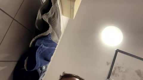 Snapshot of armyskater32 chatting on October 7, 2025, 8:17 pm armyskater32 online show from October 7, 2025, 8:17 pm