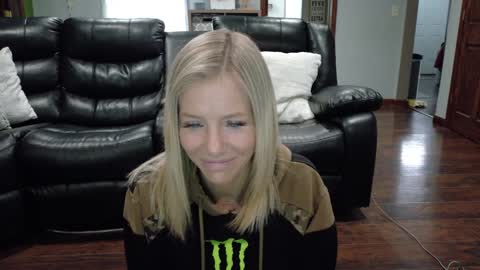 Samantha - Sammie online show from February 19, 2025, 1:28 pm