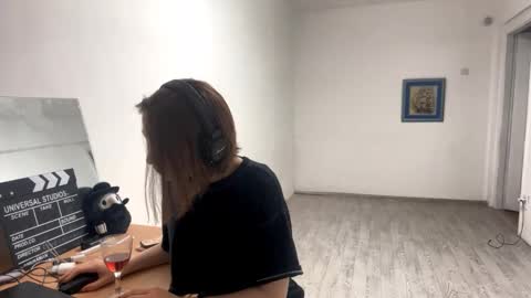 arnitagueits online show from October 28, 2025, 1:14 pm