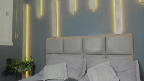 Arohom Lester online show from November 22, 2025, 11:09 am