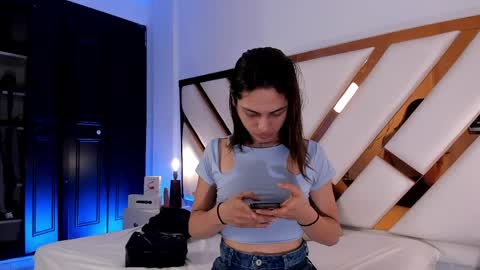 Aron cruz  online show from March 24, 2026, 1:16 pm