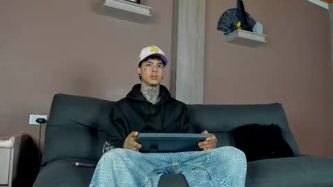 Aron ford online show from February 4, 2026, 2:28 am