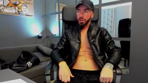 AronGrant online show from January 16, 2026, 10:52 am