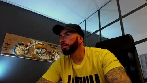 Snapshot of arongrant chatting on July 14, 2026, 8:41 am AronGrant online show from July 14, 2026, 8:41 am