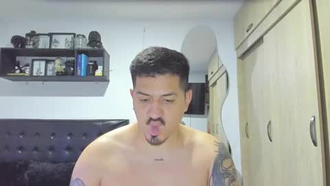 ARON  Independent model  online show from December 19, 2025, 12:50 am