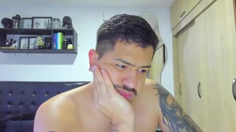 ARON  Independent model  online show from February 18, 2026, 2:07 am