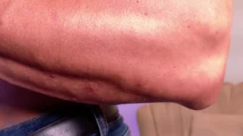   online show from February 27, 2026, 11:27 pm