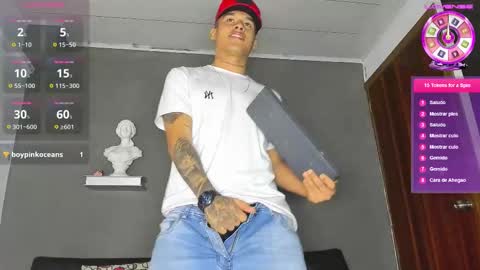 Snapshot of aroon_fit chatting on February 13, 2026, 10:39 pm AROON HOT online show from February 13, 2026, 10:39 pm