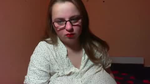 Arriana online show from December 17, 2024, 3:17 am