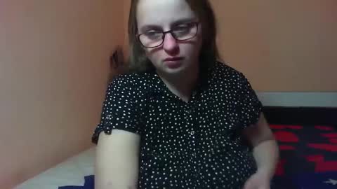 Arriana online show from February 3, 2025, 7:10 pm