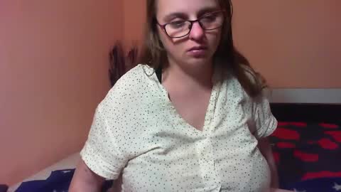 Arriana online show from February 6, 2025, 6:13 pm