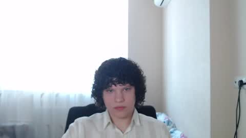 Snapshot of arsen_schneider chatting on July 16, 2026, 12:44 pm Arsen online show from July 16, 2026, 12:44 pm