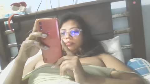 Snapshot of artemis951223 chatting on February 2, 2025, 9:23 pm Artemis online show from February 2, 2025, 9:23 pm